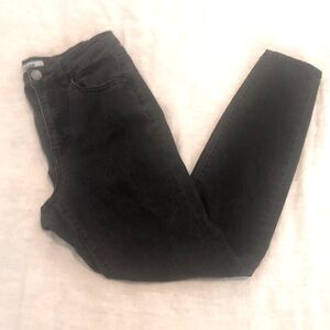 Refuge Skinny Women’s Jeans Black stonewashed with Spandex Size 6